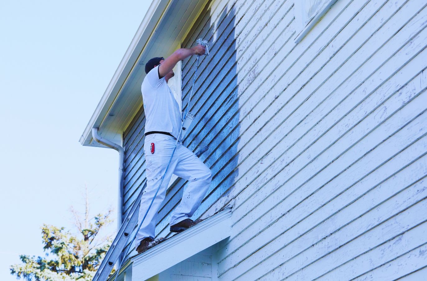 DIY vs. Professional Exterior Painting: What’s Best for Your Home?
